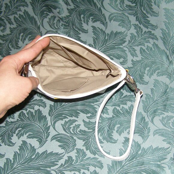 🌟 RARE New Sand Baggers white leather Wristlet - Picture 9 of 14